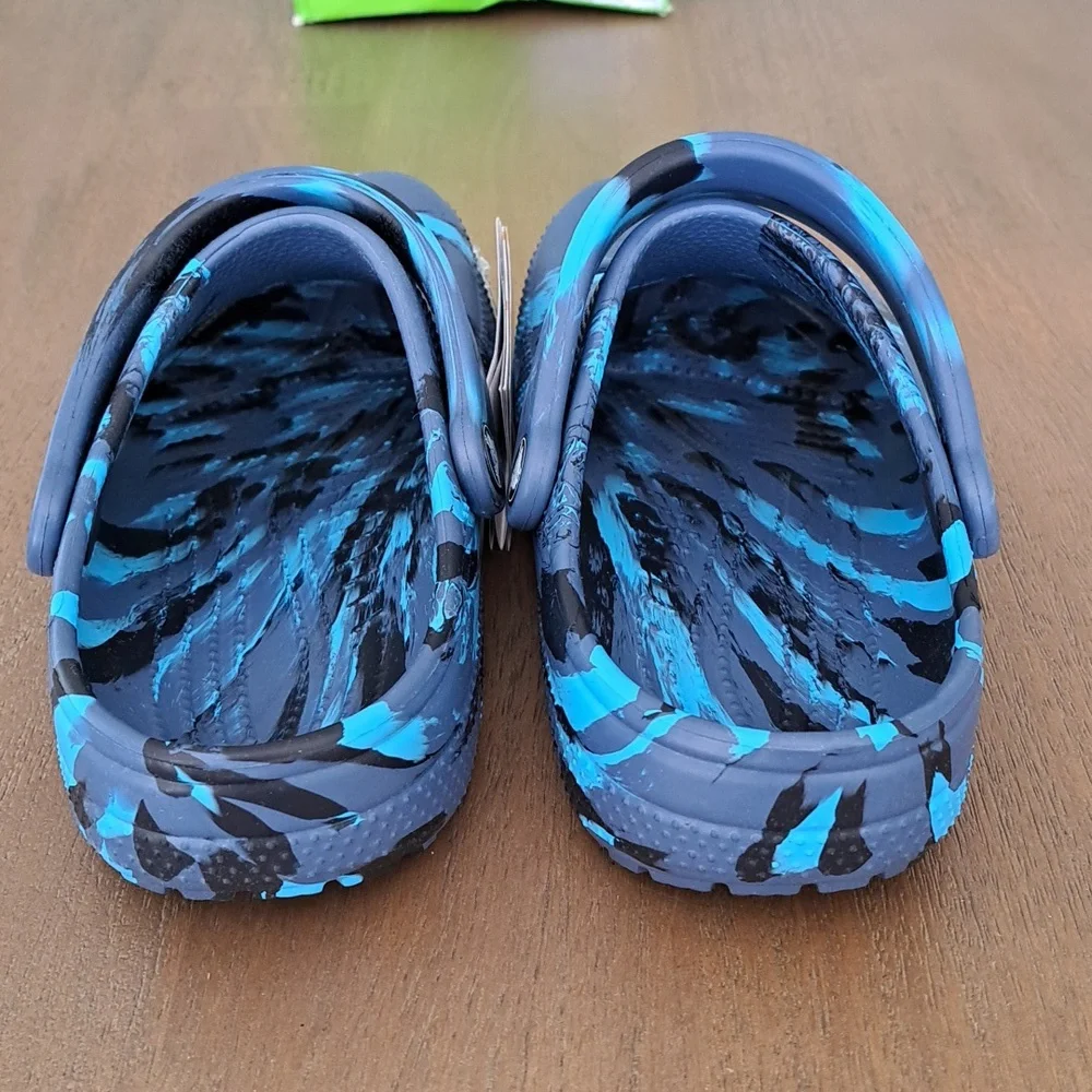 Crocs Kids' Classic Clog - Color: Marbled Navy/Multi - Size: Kids J5 - Picture 5 of 9